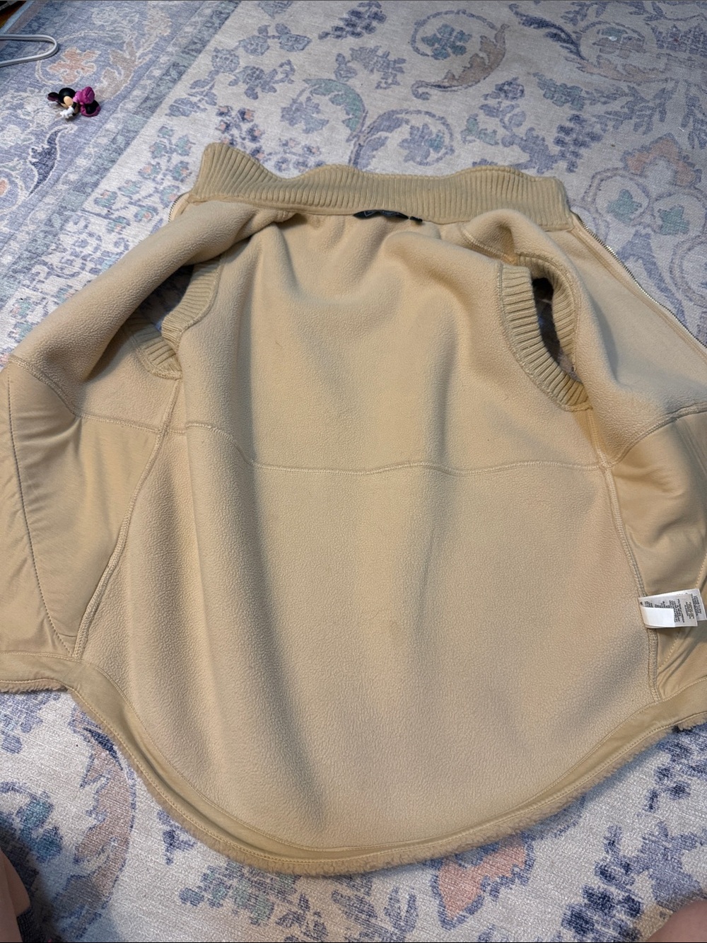 Vineyard Vines Men's Tan Fleece Zip-Up Vest - Picture 6 of 6